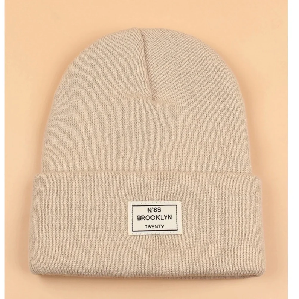 Tan / Beige Knit Beanie Hat Brooklyn Tag - Picture 1 of 6